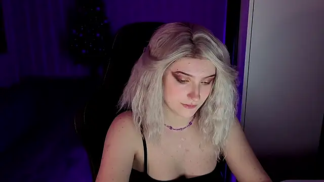 violet-siren-x's Live XXX Chat