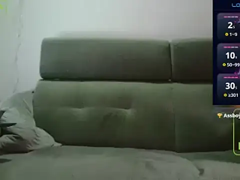 Lycraboybig: онлайн-секс-чат