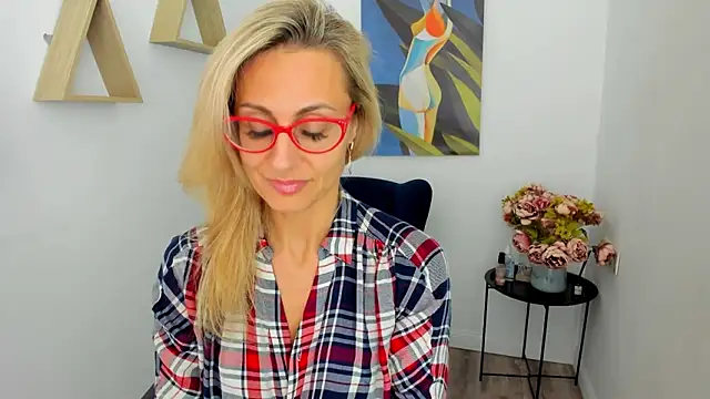 MuseOfStage লাইভ XXX চ্যাট