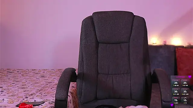 kathieandpovcock1 Live XXX-chat