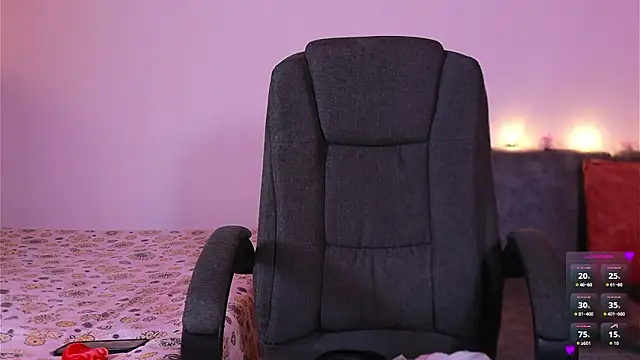 kathieandpovcock1 Live XXX-chat