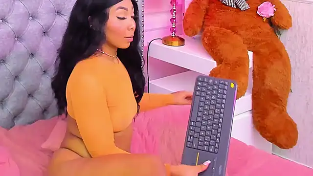 Chatroom XXX en direct de HaileeRoberts