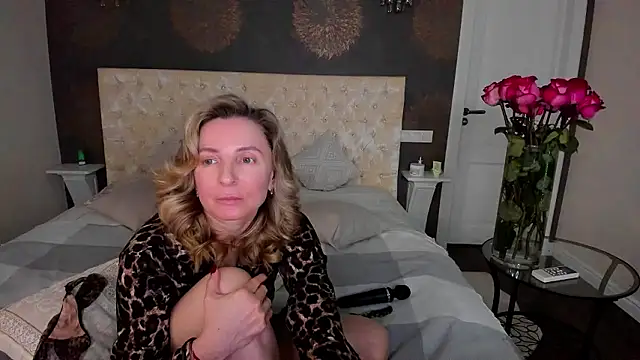 AllisonWilliams Chat XXX in diretta