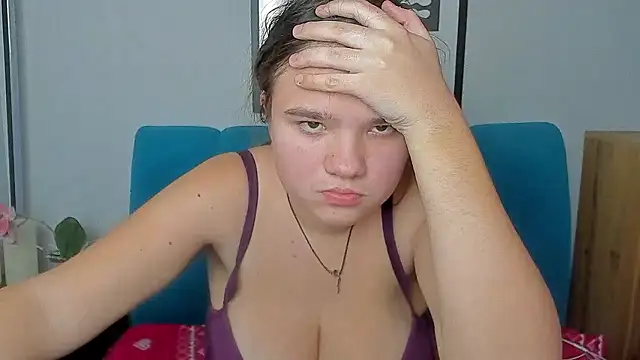 AdeleCruz's Live XXX Chat