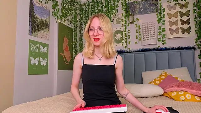 EmmaNovak Chat XXX in diretta