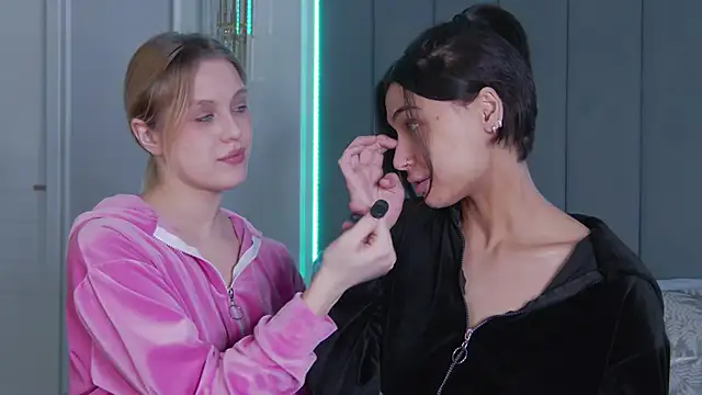 VioletAsh webcam show