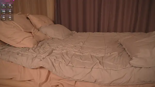 Ruminelle Chat XXX in diretta