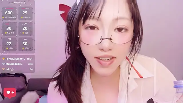 yigbg14's Live XXX Chat