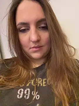 AliceAlicee Chat XXX in diretta