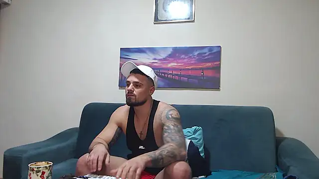 Chatroom XXX en direct de Tiberius_hunk