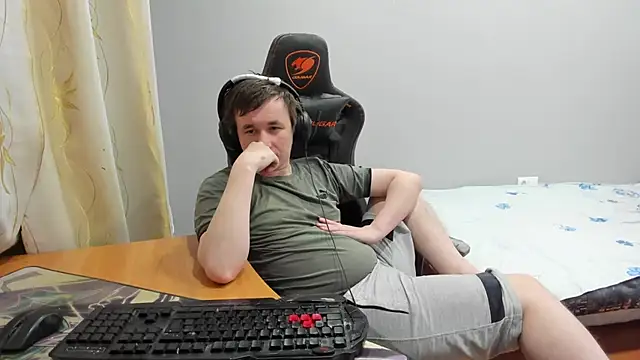 Chatroom XXX en direct de iliaskrislove