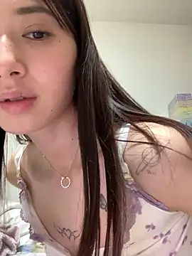 دردشة H_Kirachan الجنسية المباشرة