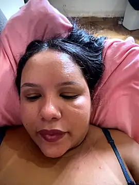 Bigostosa live XXX chat