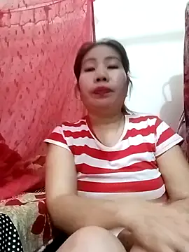 Reema_143 Webcam show