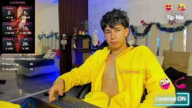 Chatroom XXX en direct de kaelwolf_tay