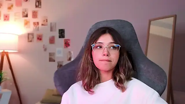 dinnerwithflowers' Live XXX Chat