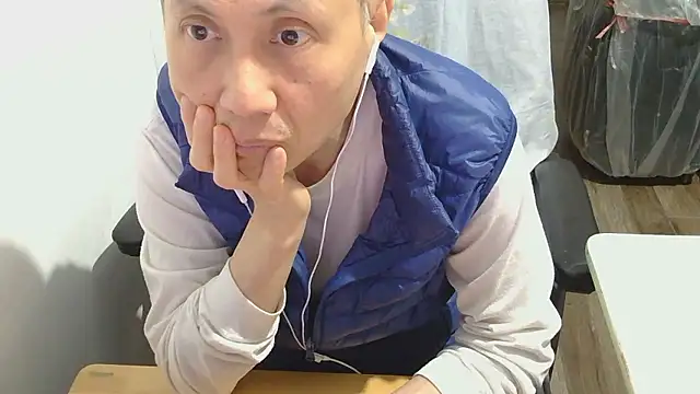 felixlau18 live XXX chat