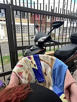 Sallem_Pink's Live XXX Chat