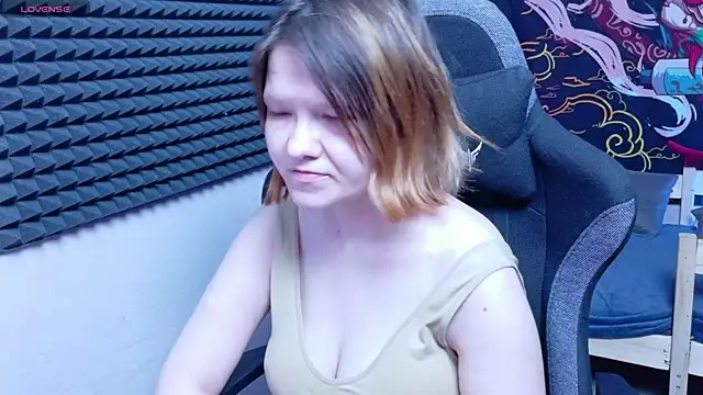 Nora_lovvvv 即時 XXX 聊天