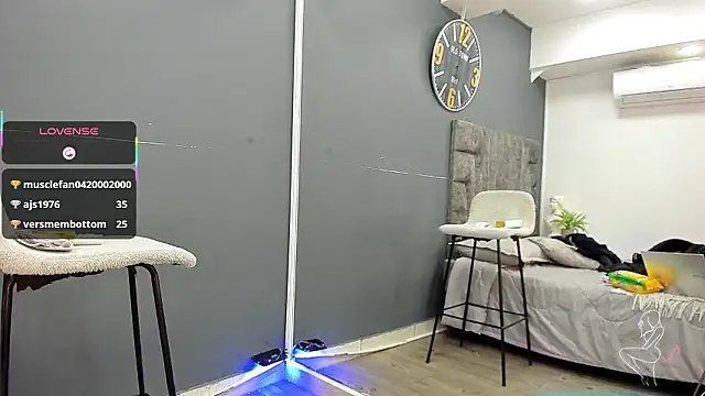 emilio_brandon's Live XXX Chat