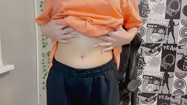 helgicuteness' Live XXX Chat