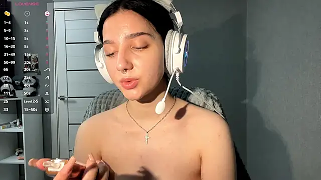 TomiRodenberg's Live XXX Chat