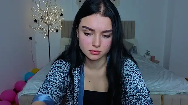 Silena_sky's Live XXX Chat