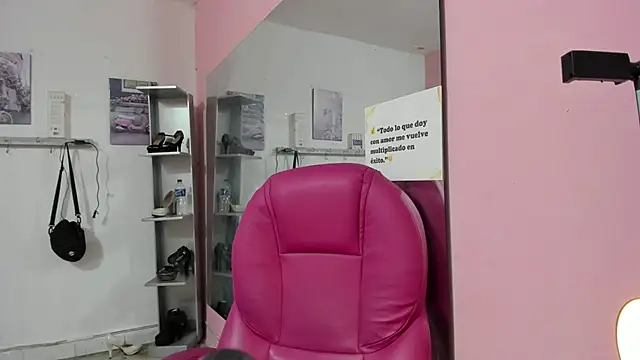 CAMILA--REY: онлайн-секс-чат