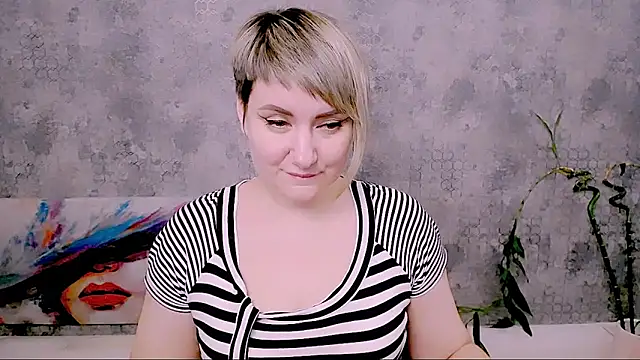 Djullia's Live XXX Chat