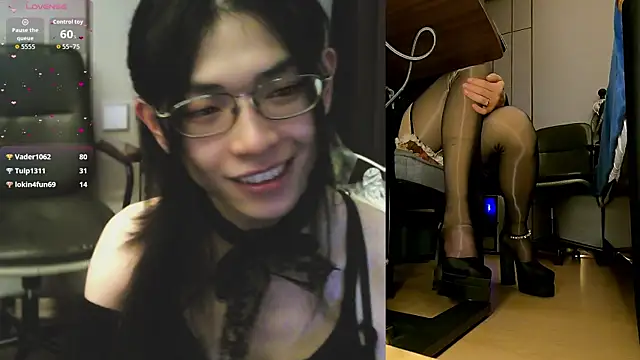 CrytinaSissyCrossdress' Webcam Show