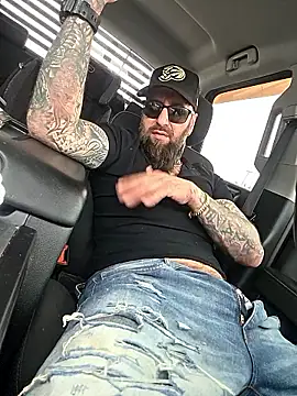 Beardedtattood Live XXX-chat