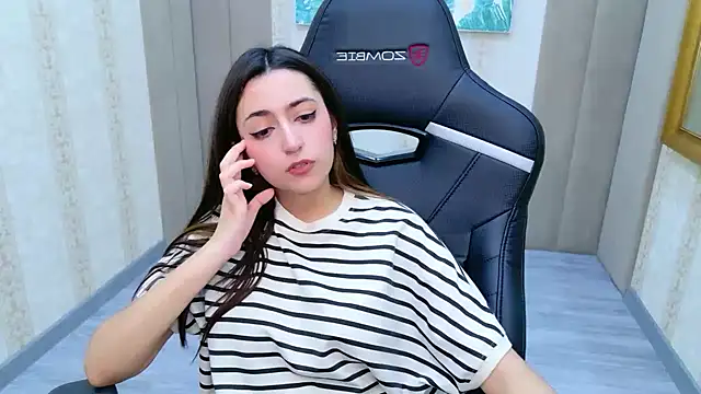 Gloria_Bendall live XXX chat