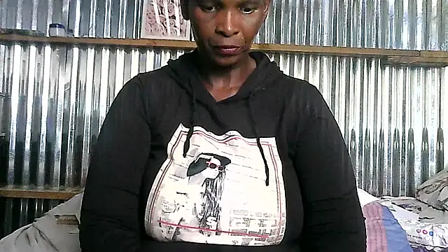 BLACKMALF élő XXX-chatje