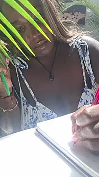 XXX chat uživo modela Adrilovechocolate