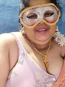 tamilthanushri 现场XXX聊天