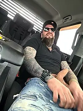 Beardedtattood 现场XXX聊天