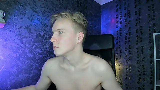 Онлайн чат XXX AlexxSweet