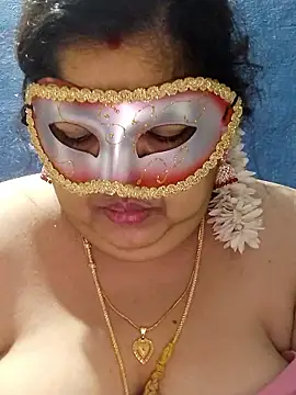 tamilthanushri Adlı Modelin Canlı XXX Sohbeti