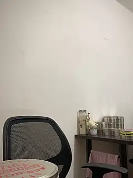 PUSHYLATE's Live XXX Chat