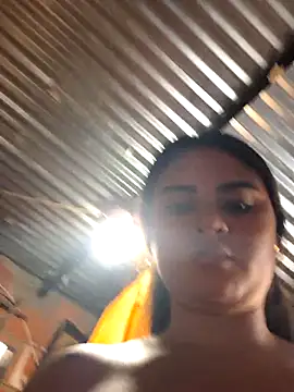 sexy-latin10's Live XXX Chat