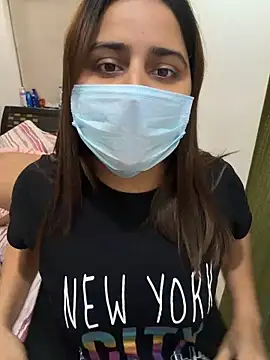 youngcoupleloveroseのウェブカメラショー