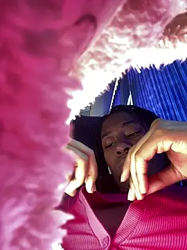 milarain Adlı Modelin Canlı XXX Sohbeti