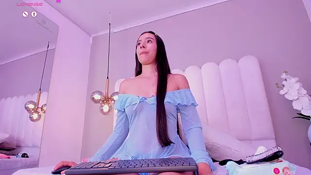 EmilyMiller_22 live XXX chat