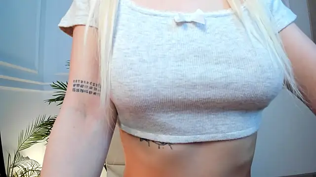 kaiya_snow Adlı Modelin Canlı XXX Sohbeti