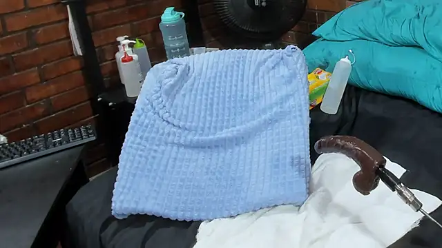 Couple_Gold69's Live XXX Chat