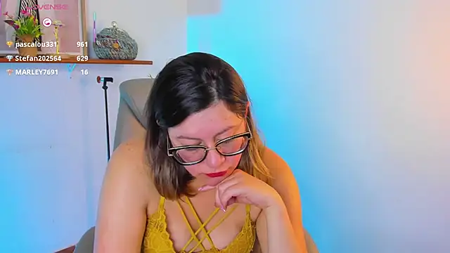 Chanelll_Taylorr_'s Live XXX Chat