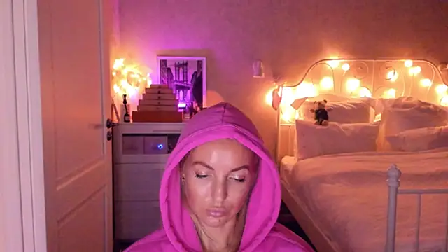 aestetick's Live XXX Chat