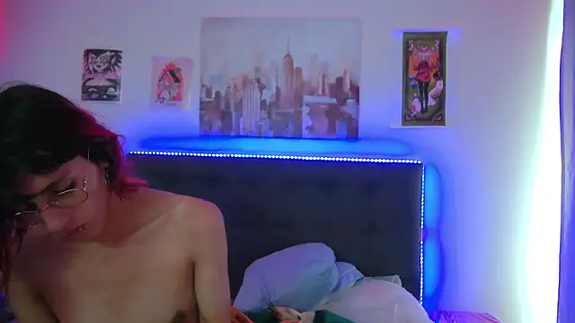 goth_minerva Show in webcam