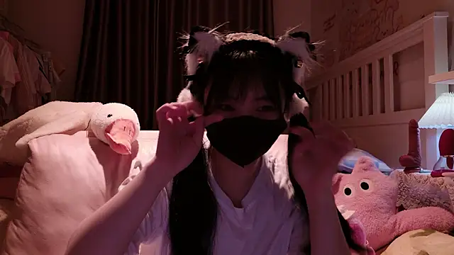 love-uiui's Live XXX Chat