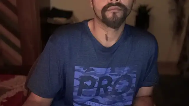 MakeMeAwareAah's Live XXX Chat